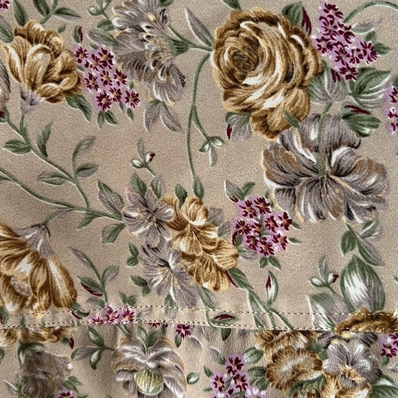 Vintage Floral Button Down Blouse - Picture 4 of 5